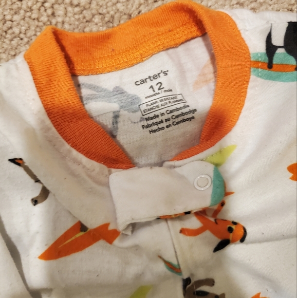 5pcs 12Months Baby Onesies and Pajamas bundle - Picture 2 of 5
